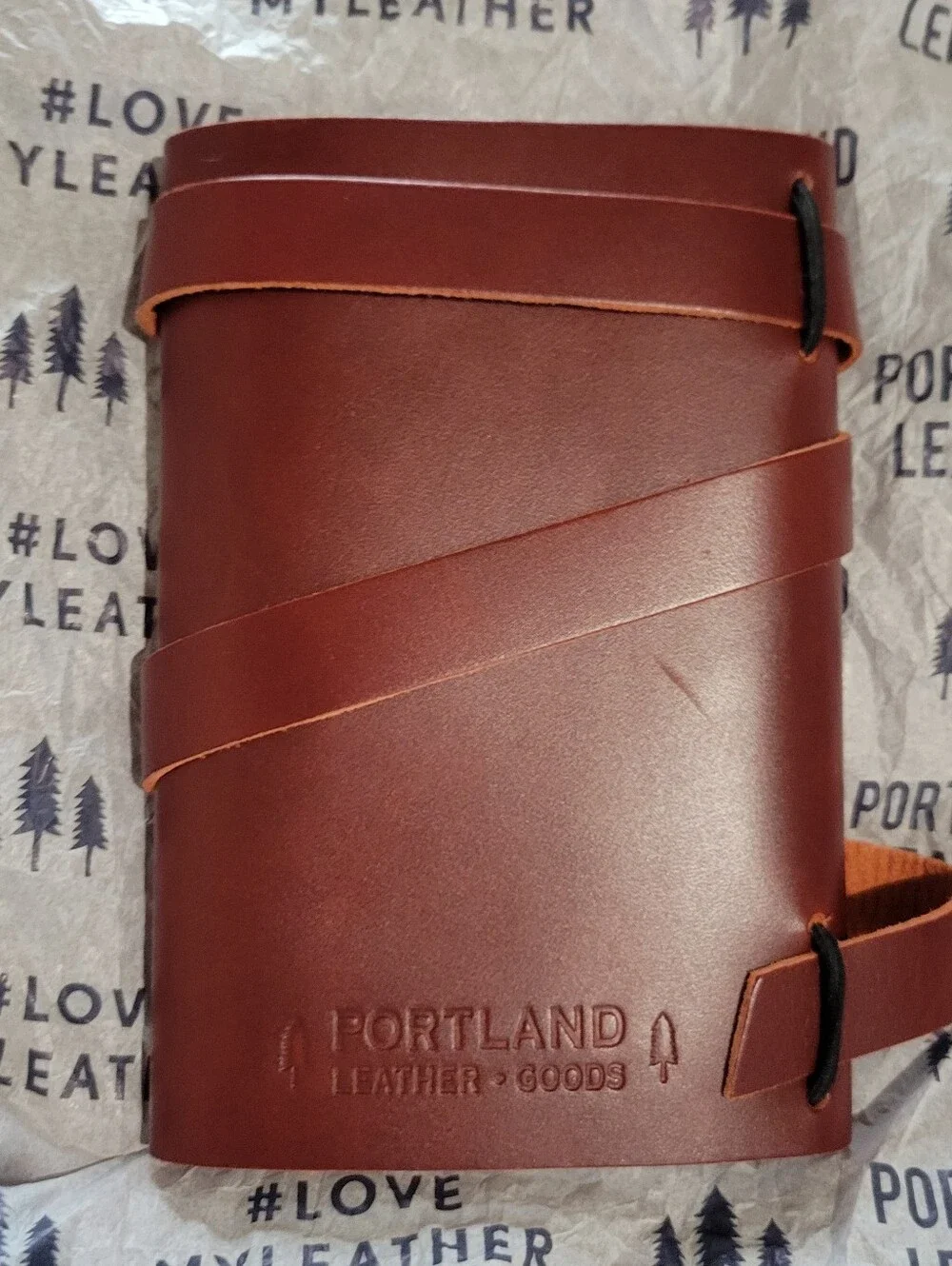 Portland Leather Goods Madrone Small Wrap Journal w/insert.